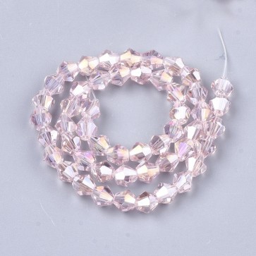 steklene perle - bikoni 6 mm, sv. roza barve, 1 niz - cca 45 kos