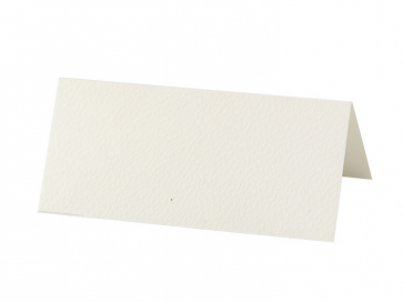 kartica za sedežni red, "off white" umazano bela b., relief tekstura, 9x4 cm, 220 g, 1 kos