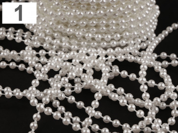akrilne perle na vrvici, bele barve, 4 mm, 1 m