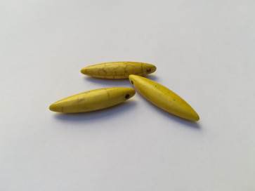 obesek (naraven) 30x8 mm, rumen, 1 kos