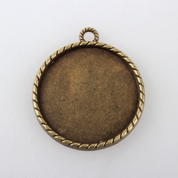 osnova za obesek - medaljon 38.5x34x3 mm, barva antik, brez niklja, velikost kapljice: 30 mm, 1 kos