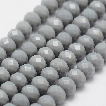 steklene perle, nepravilno okrogle 8x6 mm, sive, 1 niz - cca 67 kos
