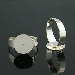 osnova za prstan s ploščico 12 mm, premer nastavljivega obročka: 18 mm, srebrne b., brez niklja, 1 kos