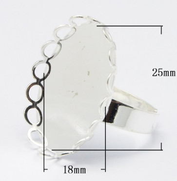 osnova za prstan za kapljico 18x25 mm, premer nastavljivega obročka: 17 mm, platinaste b., 1 kos