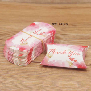 darilna škatla z vzorcem cvetja, napis ''Thank you'', 8x5,5x2 cm, bela/rdeča b., 1 kos